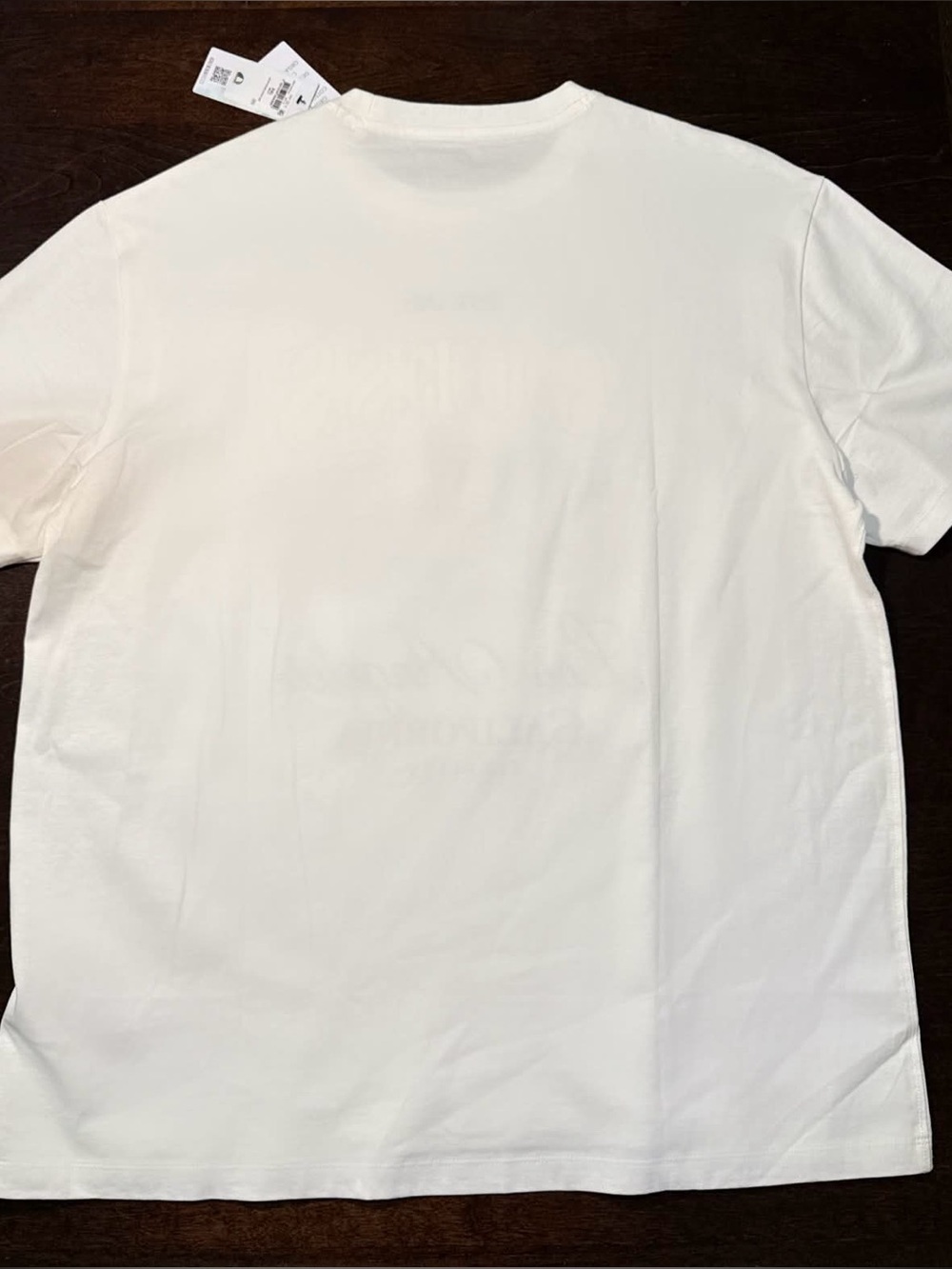 Guess White Short-Sleeve Tee with Brown Vintage Car Graphic - Picture 5 of 5
